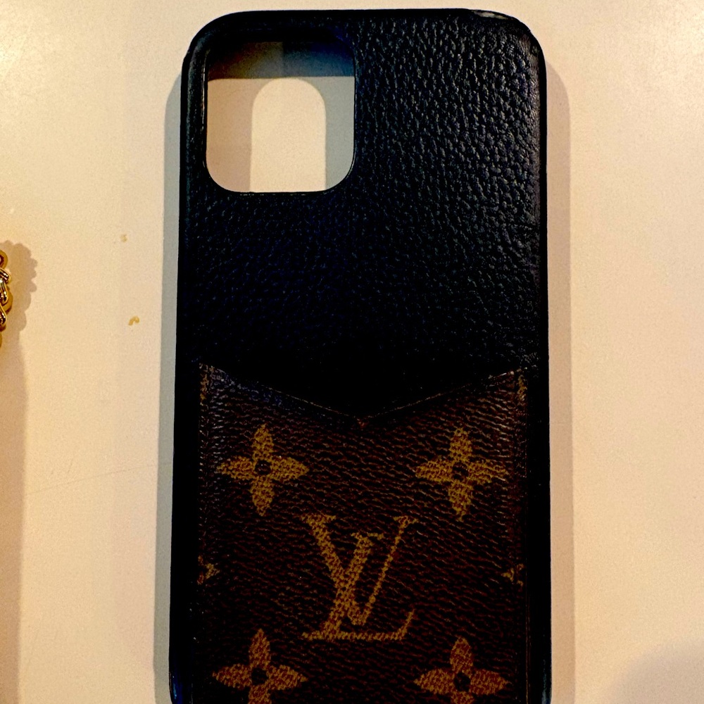 Louis Vuitton IPhone 12/12 pro cell phone case